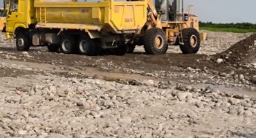 8b5f9354-4591-494c-8203-d58a4c67bf9a